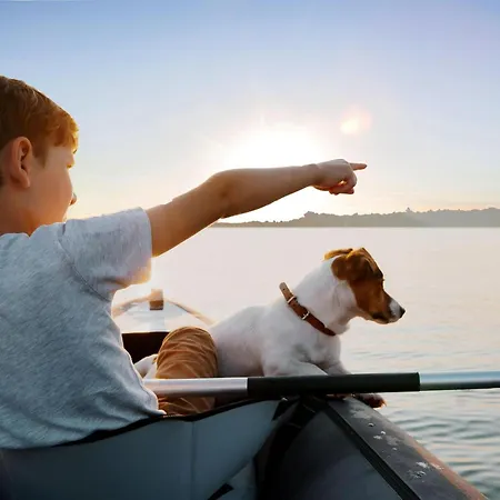 Appartement Lotusblume - 5 Sterne Ferienunterkunft Mit Moeblierter Terrasse Am Krakower *